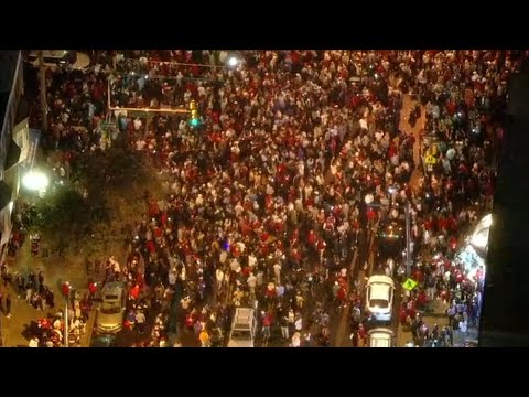 Phillies fans celebrate in streets of Philadelphia after advancing to World Series